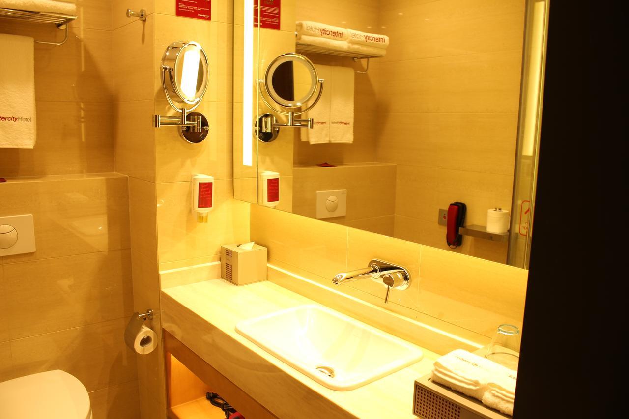 Intercity Hotel Qingdao Exteriör bild