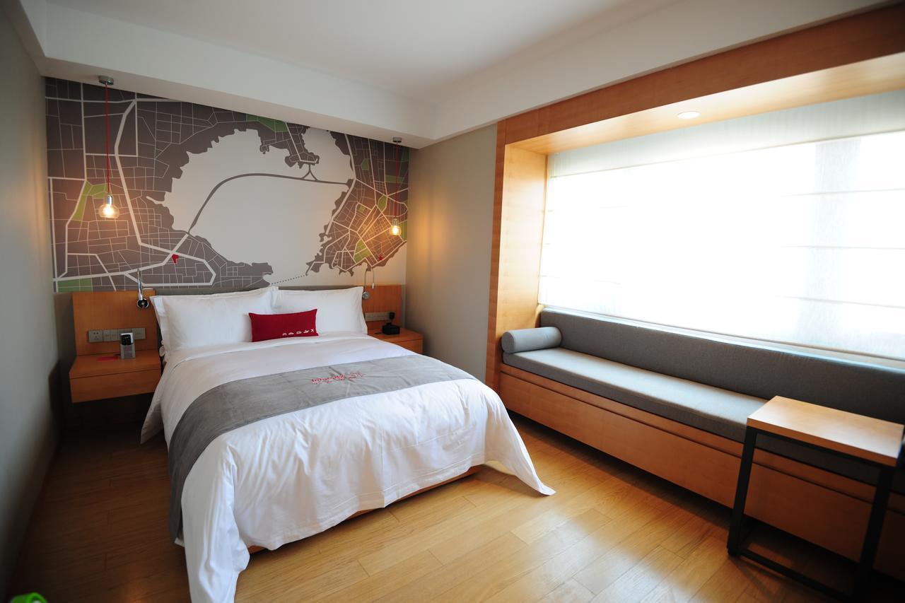 Intercity Hotel Qingdao Exteriör bild