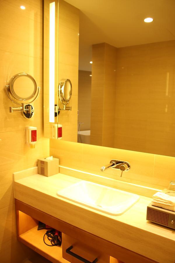 Intercity Hotel Qingdao Exteriör bild
