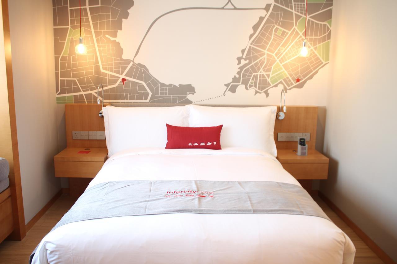 Intercity Hotel Qingdao Exteriör bild