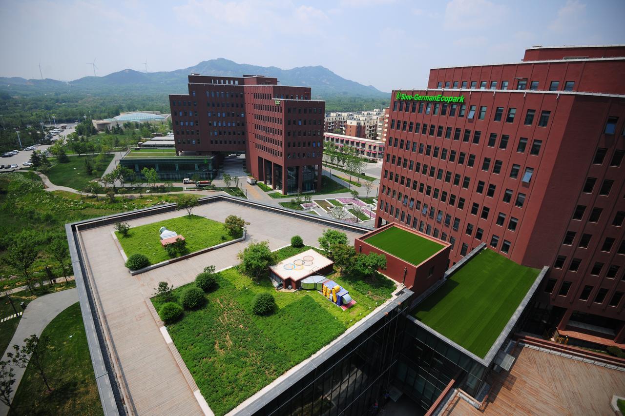 Intercity Hotel Qingdao Exteriör bild