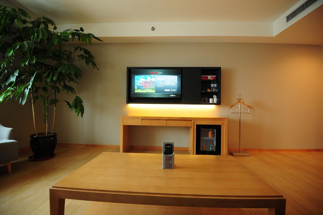 Intercity Hotel Qingdao Exteriör bild