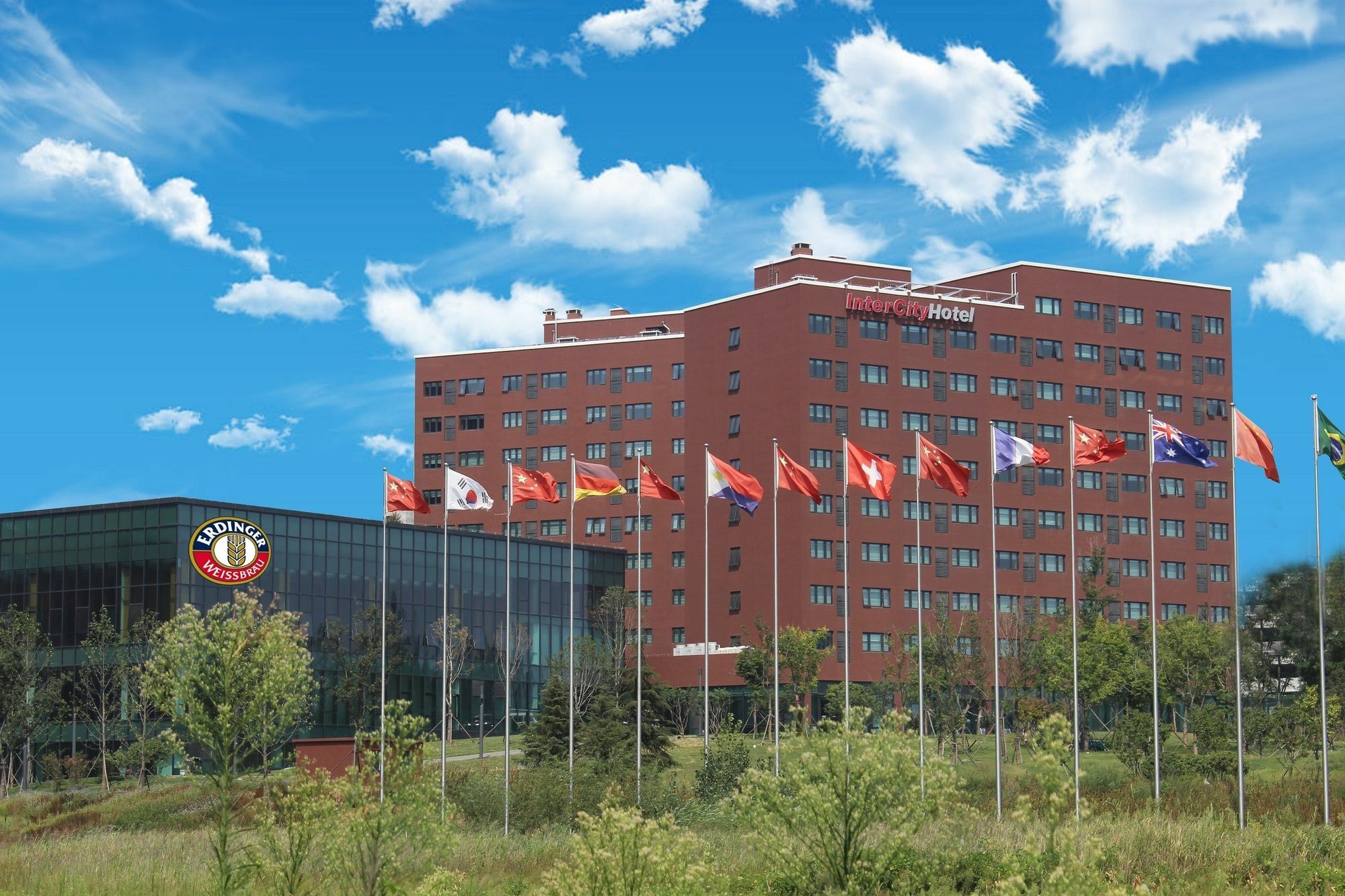 Intercity Hotel Qingdao Exteriör bild
