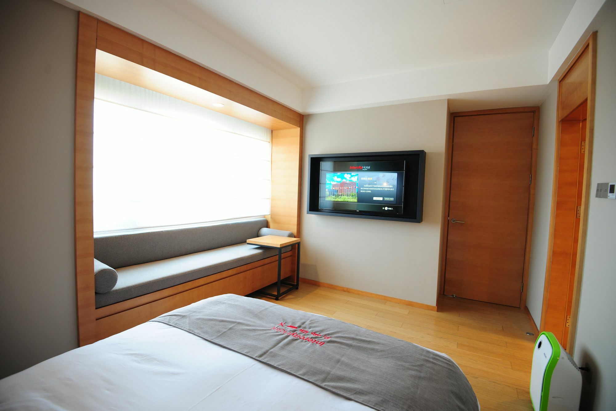 Intercity Hotel Qingdao Exteriör bild